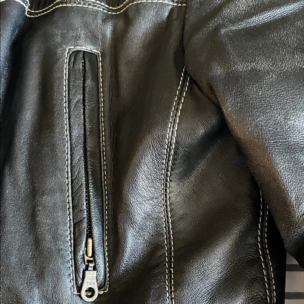 S-M.  Black Genuine Leather Women’s  Jacket - Picture 4 of 13